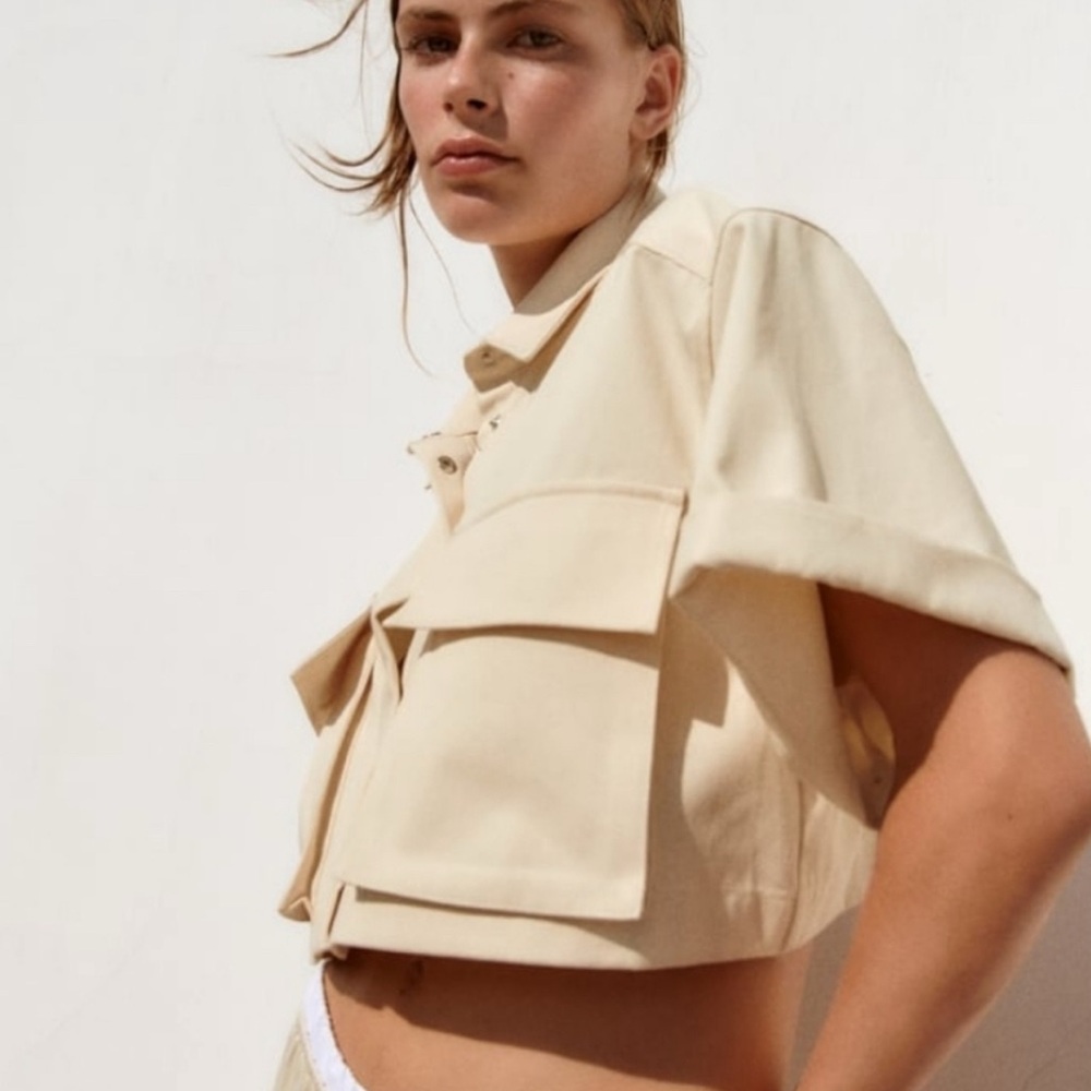 Zara Cream Button-Down Short-Sleeve Shirt - Picture 4 of 4